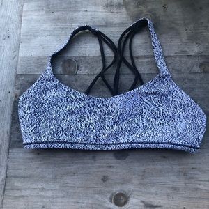 Lululemon Free To Be Zen bra size 6